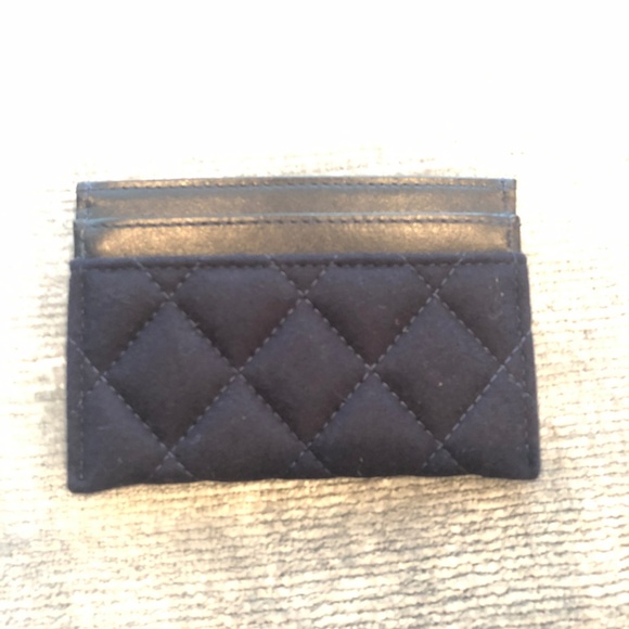 SOLD Chanel Limited Edition Collectors Card Holder - Picture 2 of 8